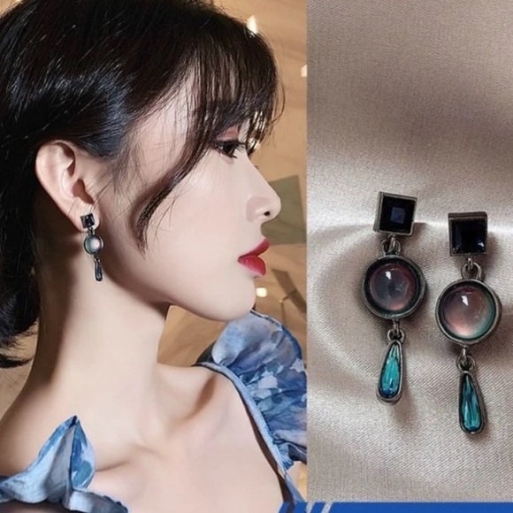 Blue Agate Stone Gem Drop Fashion Earrings - Picture 3 of 3